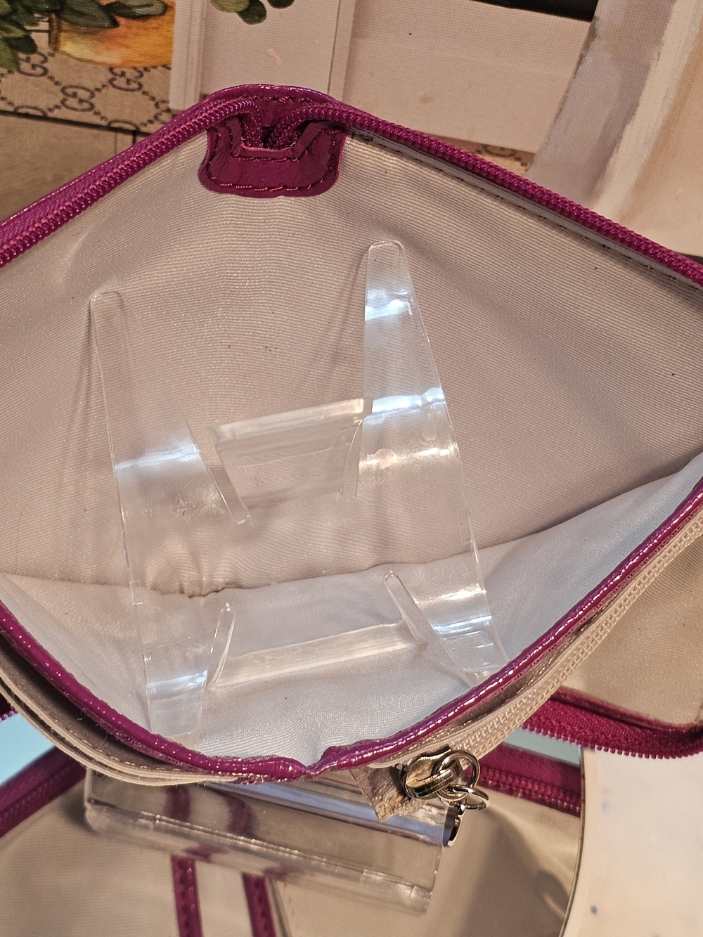 Coach Poppy Daisy Fuchsia Patient Leather Zip Wristlet - Picture 11 of 16